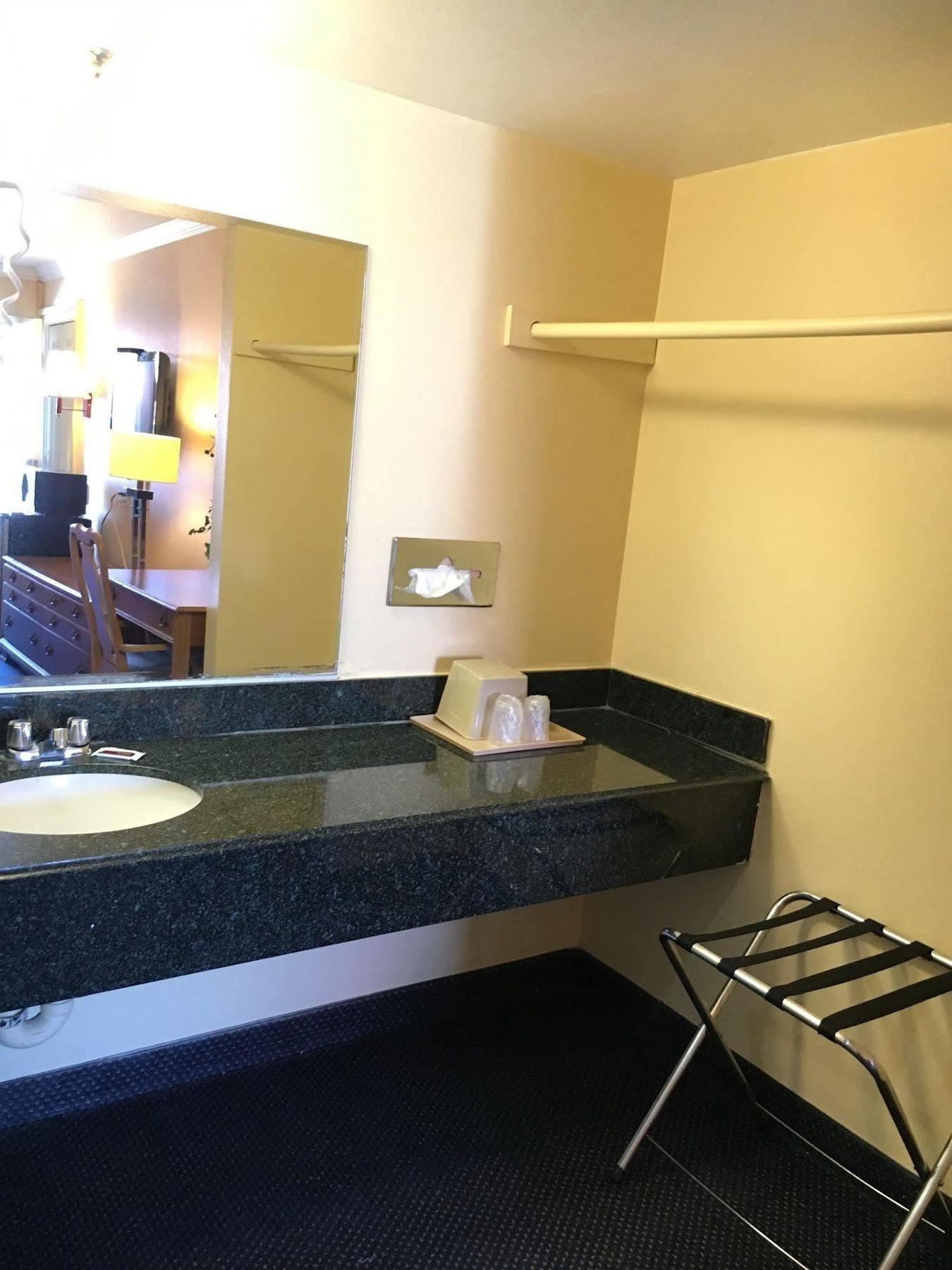 Motel Sands