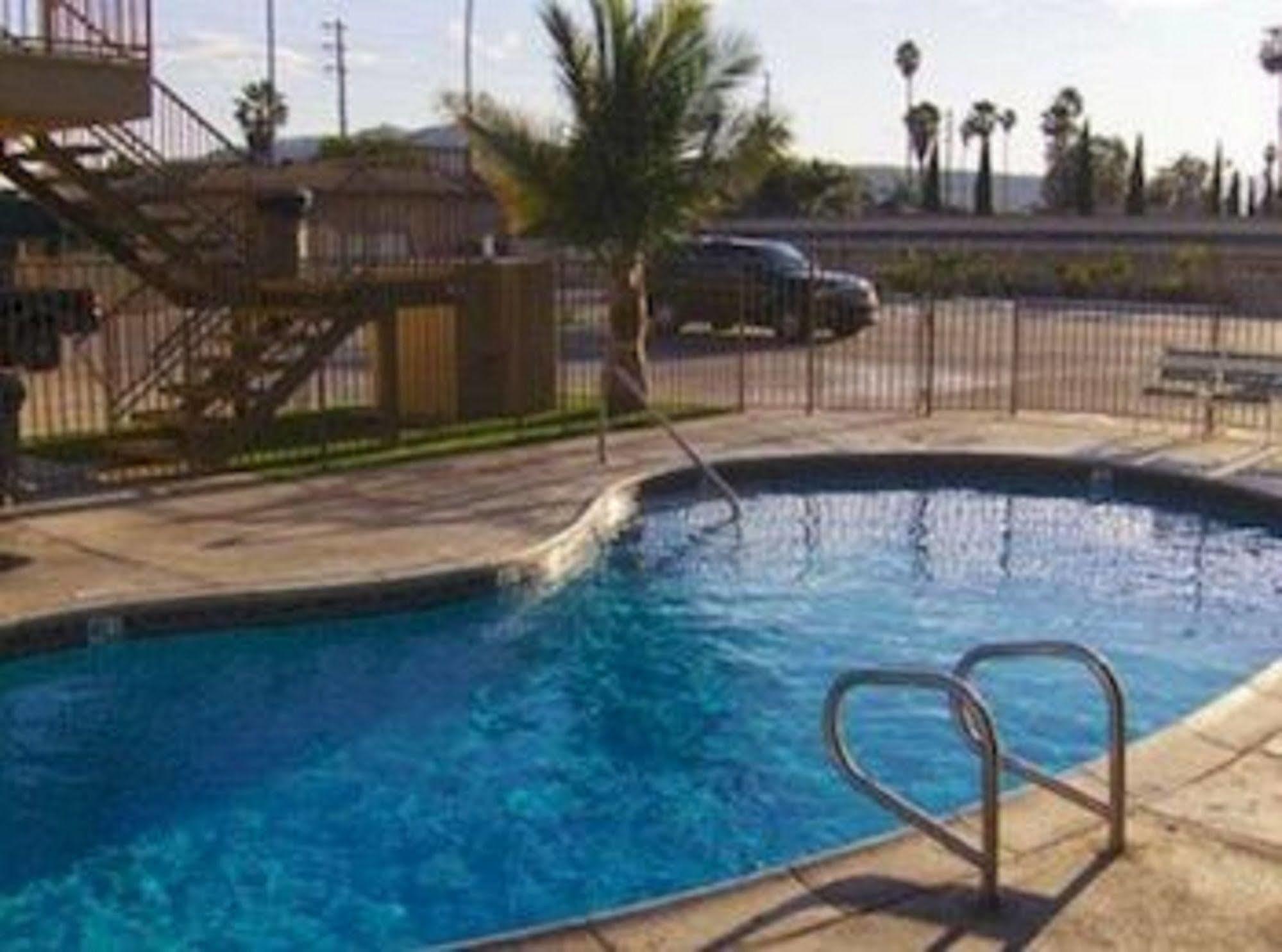 Sands Motel