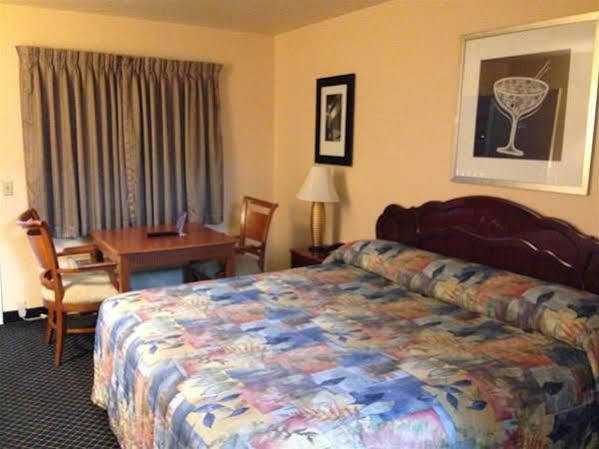 Sands Motel Riverside